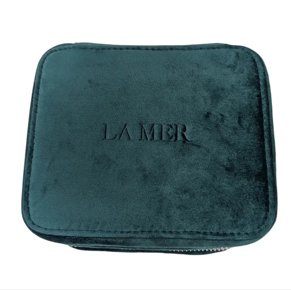 La Mer Emerald Green Holiday Travel Case 2023 Limited Edition