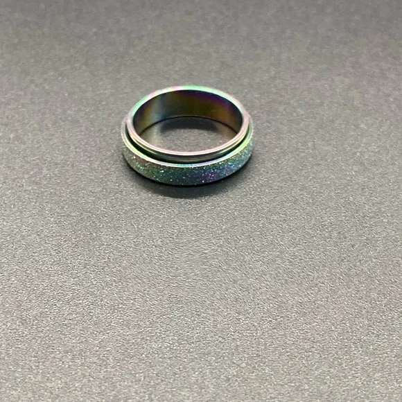 Item 198 Anti Anxiety Spinner Ring Sz 8 3/4