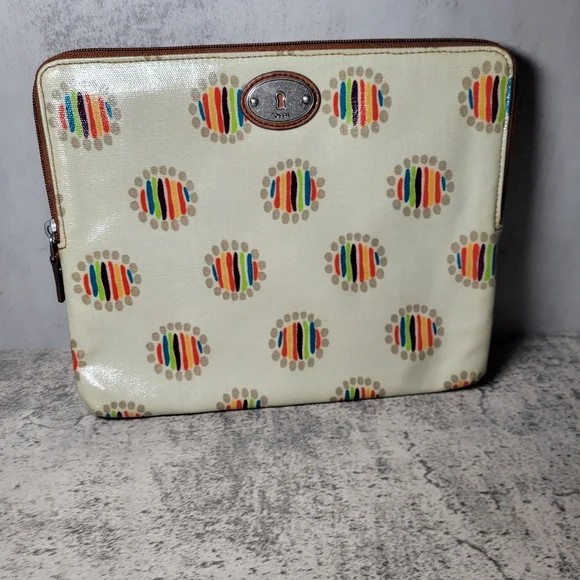 Fossil Key-Per Cosmetic Case Clutch Bag Coated Canvas Rainbow Print Tablet iPad