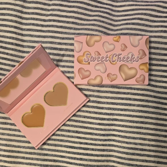 Eloise Sweet Cheeks Cream Bronzer Palette
