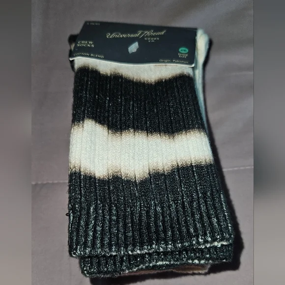 Universal Thread Black and Cream Crew Socks
