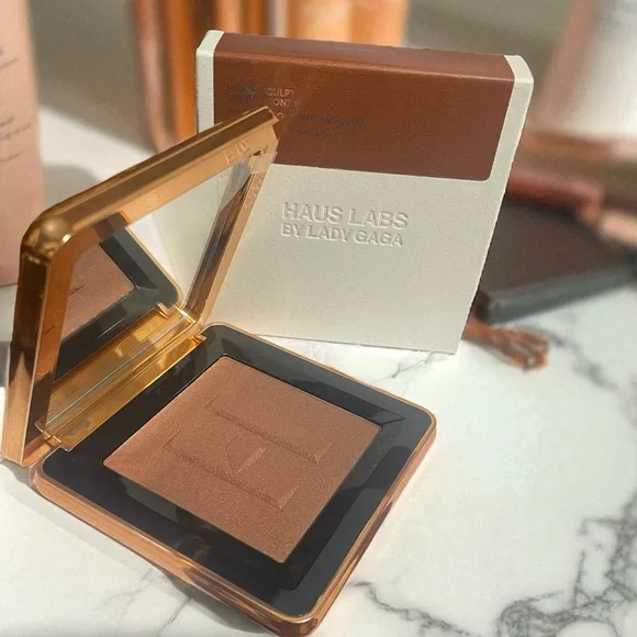 Haus Labs by Lady Gaga Deep Level 10 Bronzer