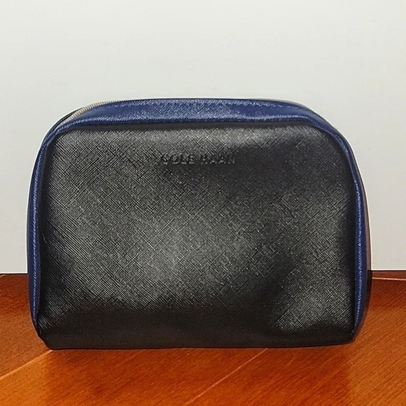 NWOT Cole Haan Cosmetic Travel Bag Black Navy & Tan