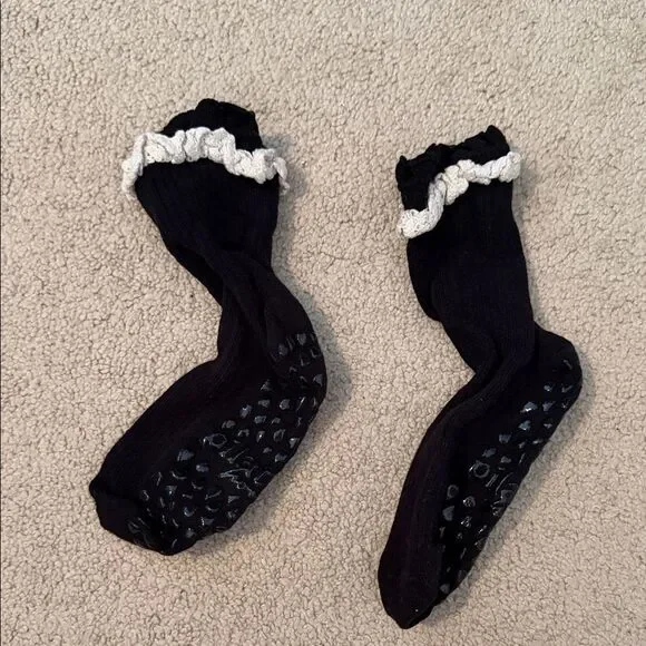 Pilates honey ruffle grip socks