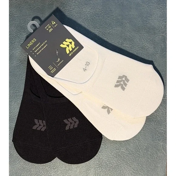 All In Motion Women Liner Socks Size 4-10 Black/White - 4 Pack