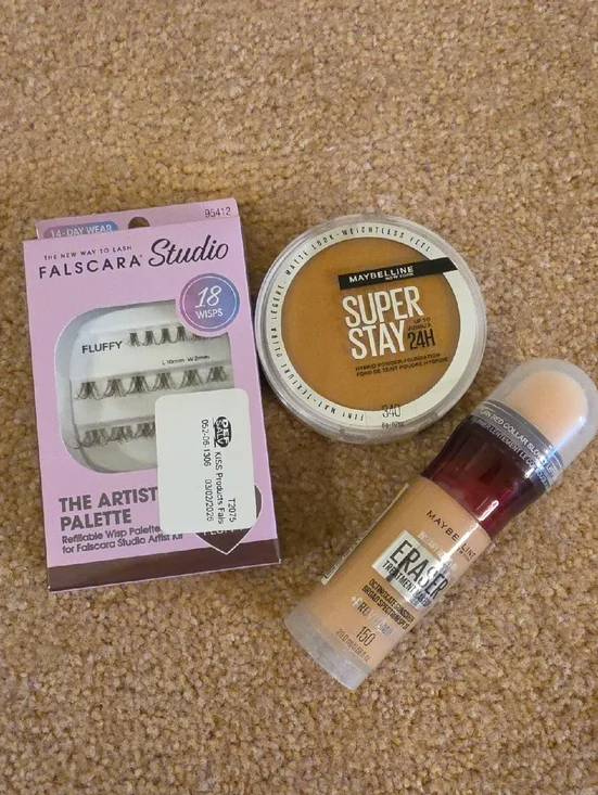 Maybelline SuperStay Powder & Eraser Concealer with Pink Falscara Box