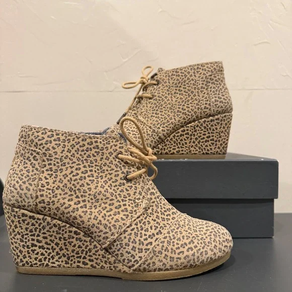 TOMS Desert Wedge Leopard Print Canvas Ankle Boots Tan Brown Women Size 6 300515