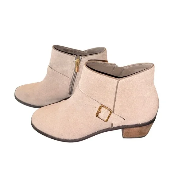 Lands' End Women's Ankle Boots Beige 10B Suede Leather Buckle Accent Zip Closure