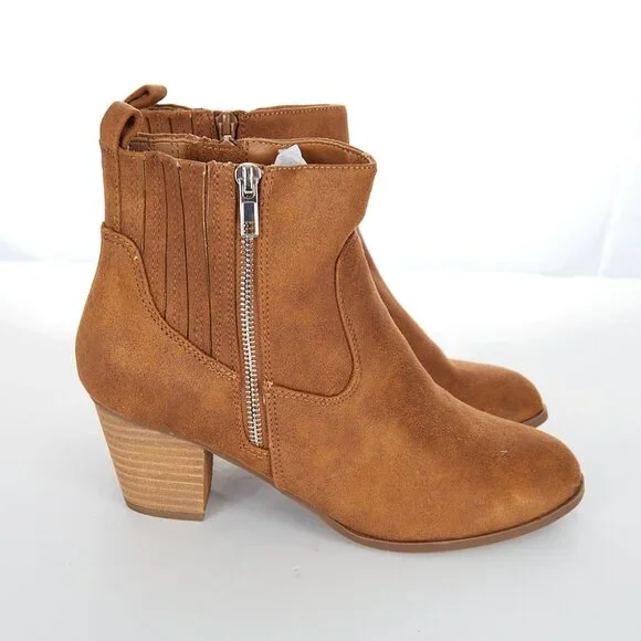 DV Dolce Vita Stitch Fix Caitie Bootie in Tan Women's 8 NWT