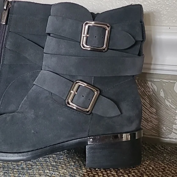 Vince Camuto Webey Ankle Boots Sz 6