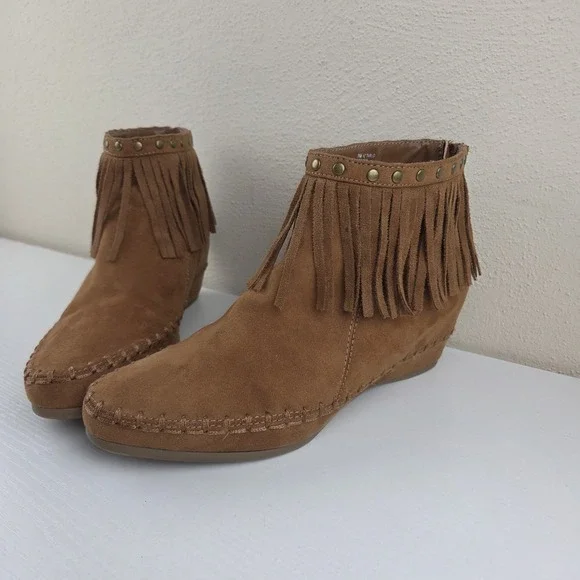 Arizona Tarlo Moccasin Style Faux Suede Fringe Ankle Boot Bootie Brown Womens 7M