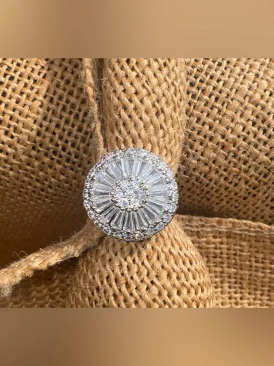 Sterling White CZ baguettes Halo Cocktail Ring Elegant sparkly size 5