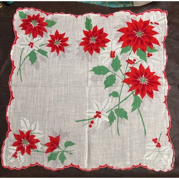 VTG‎ Christmas Poinsettia Handkerchief Red & White Floral Pattern Cotton Fabric