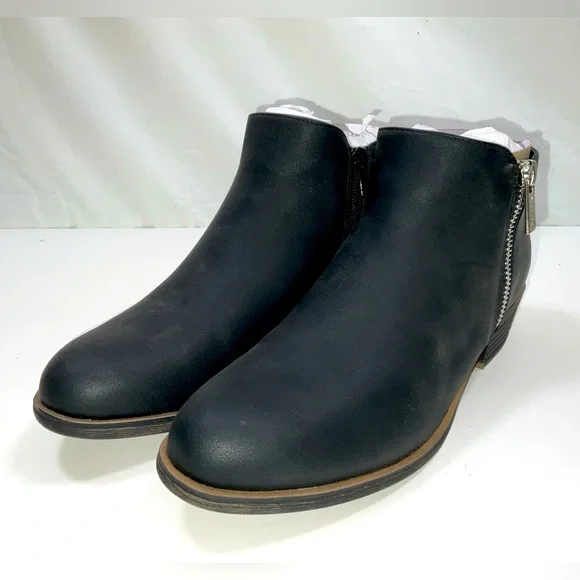 NIB Women’s Nautica Alara Side Zip Black Ankle Booties Boots Size‎ 8