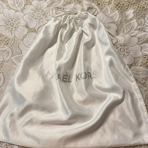 Michael Kors White Dust Bag Silky Design & Draw String Closure