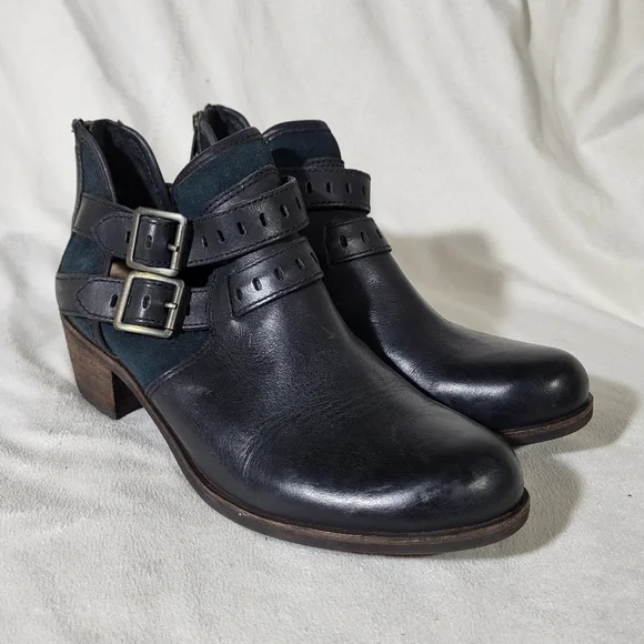 Ugg Australia Patsy Round Toe Leather Ankle Boot Size 8