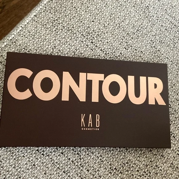 KAB Cosmetics Contour Palette Volume 1 BNIB Authentic! Big Full
