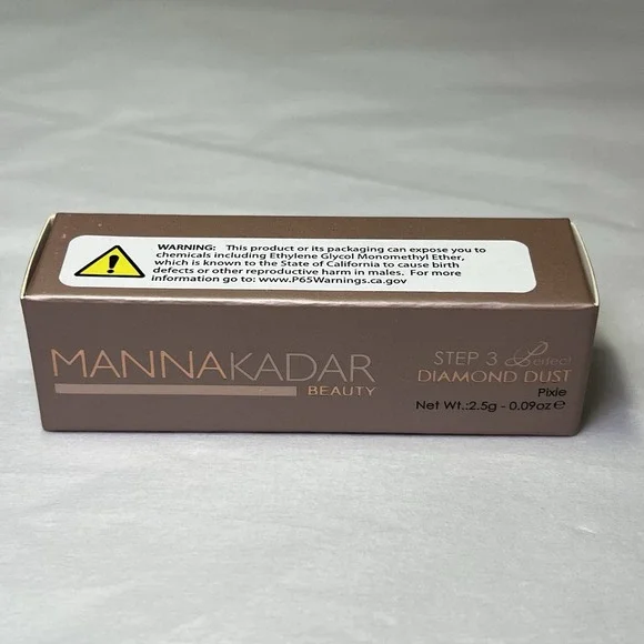 MANNAKADAR Beauty Diamond Dust Roll-On Shimmer in Pixie .09oz/2.5g~Sealed Box‎