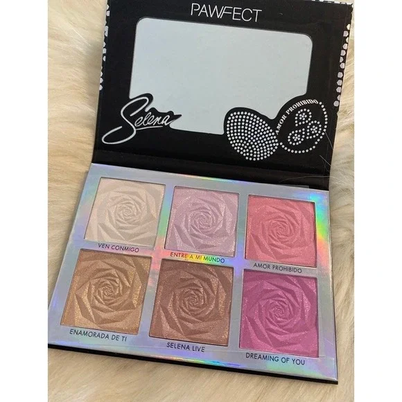Pawfect Amor Prohibido Selena highlighter