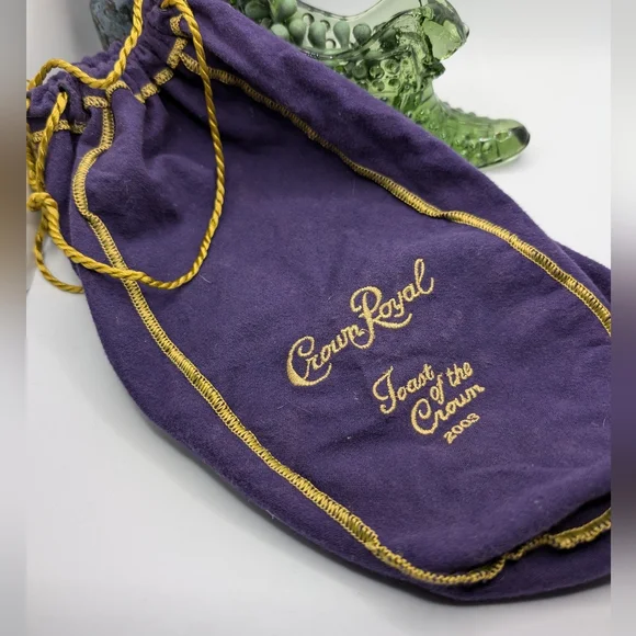 Vintage 2003 Crown Royal 
