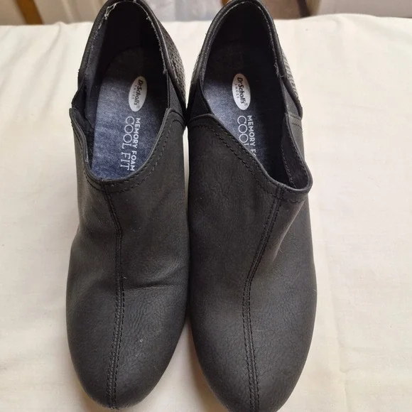 Dr. Scholls Black Wedge Ankle Booties Memory Foam Cool Fit Perforated Heel Shoes