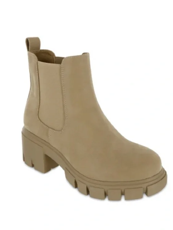 MIA Chunky Chelsea Boot in Beige