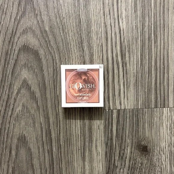 Huda Beauty Glowish Mini Bronzer