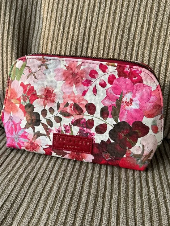 NWT Ted Baker Floral Pink Red Cosmetic Pouch