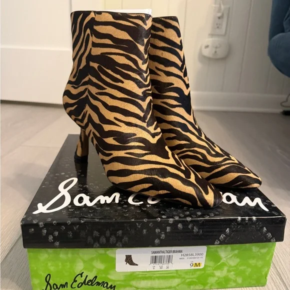 NIB Sam Edelman Women's Samantha Tiger Print calf hair Ankle Boots Size 9