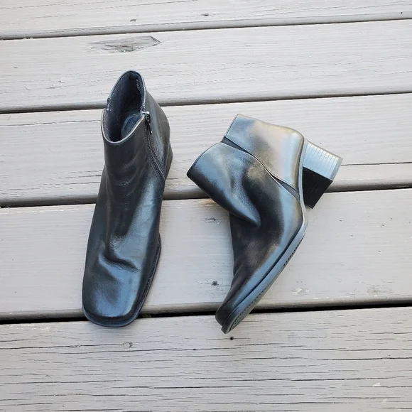 Vintage 90s y2k Bratz Black Leather Chunky Heel Square Toe Ankle Boots Booties 7