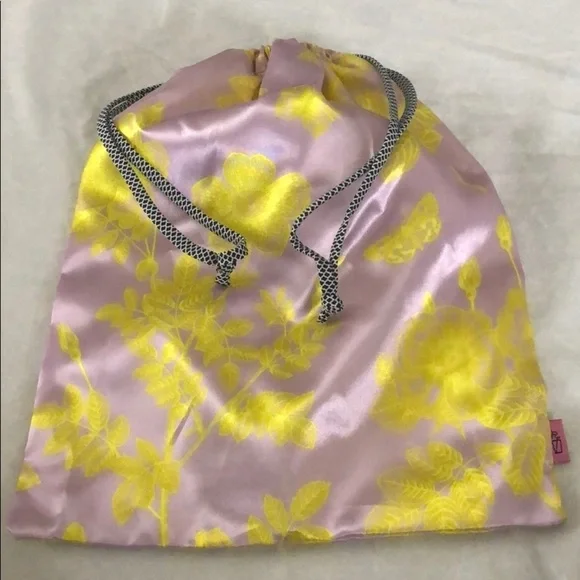 February 2021 Ipsy‎ Refreshment Bag