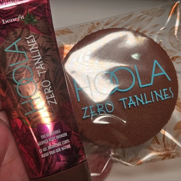 Benefit Hoola Zero Tanlines Bronzer & Sponge