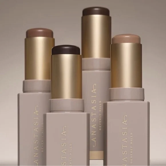 NEW✅ABH Smooth Blur Contour