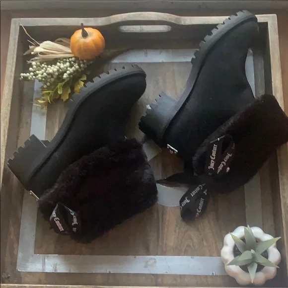 Juicy‎ Couture New furry warm winter ankle boots