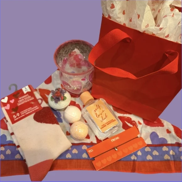 Heart Soul Bath Gift Set - Red and Pink