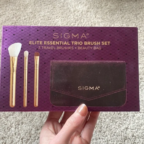 Sigma Beauty Holiday Essential Trio Brush Set