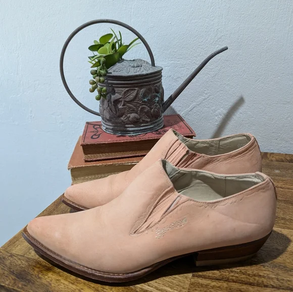 Somora lowboots ankle pink‎ pointed toe size 38 low profile ankle