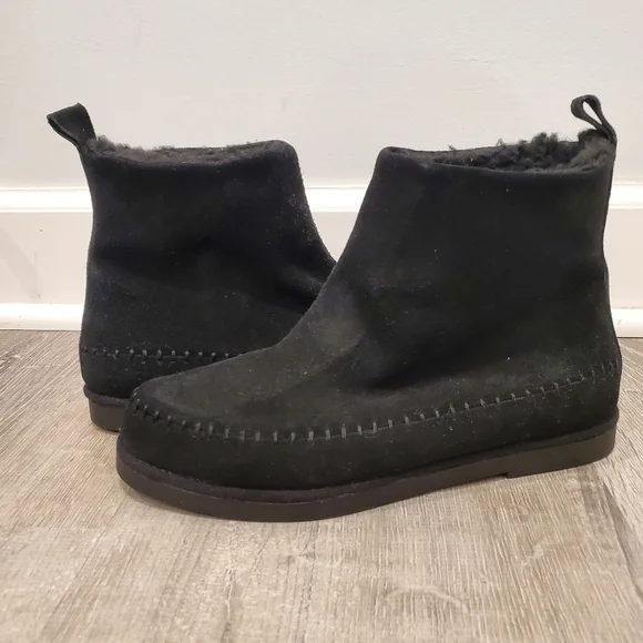 NEW Steve Madden Tommy Black Suede Ankle Boot