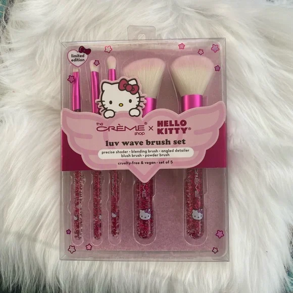 Hello kitty limited edition luv wave brush set new in the box