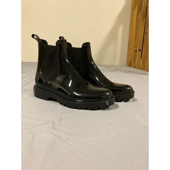 Toni Pons Cavan Chelsea‎ Boot Women's Black Glossy Round Toe Waterproof - 7.5