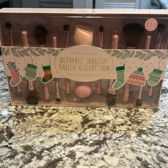 BEAUTY CONCEPTS ULTIMATE MAKEUP BRUSH COLLECTION 12PCS NWT
