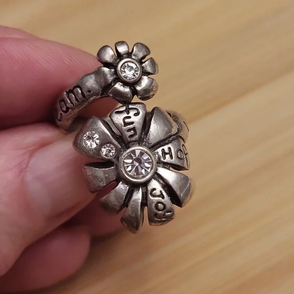 Beautiful Pewter Double Flower Rhinestone Adjustable Ring