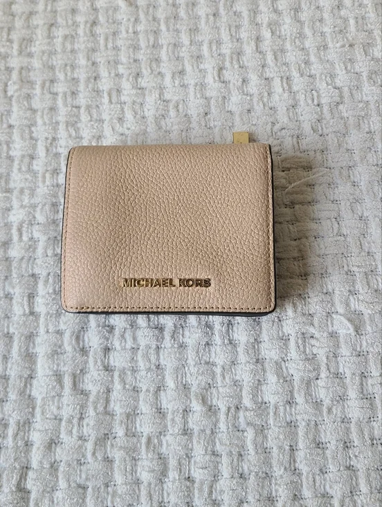 MICHAEL KORS Pebbled Leather Small Wallet in Beige with Gold Logo