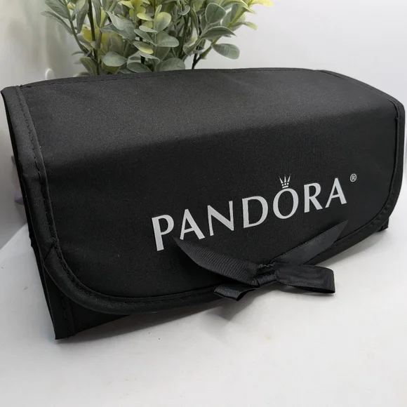 Pandora Black‎ Jewelry Pouch