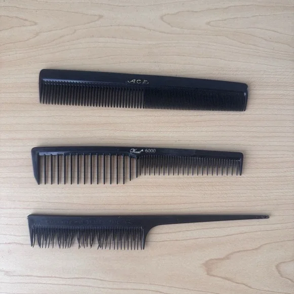Lot Vintage Genuine Ace Pocket Combs 7