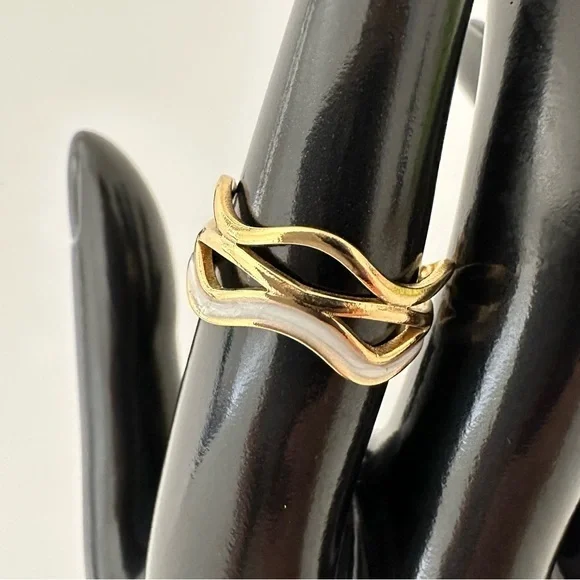 Gold Wave Ring