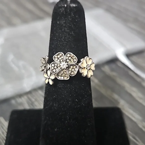 Pandora Shimmering Bouquet Silver Ring 5.5