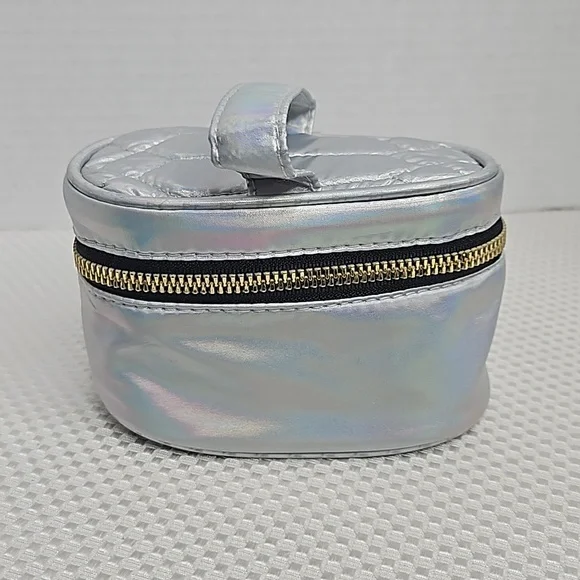 AIMEE KESTENBERG SILVER MAKE-UP CASE