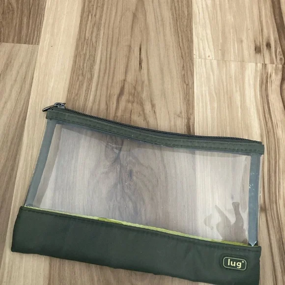LUG Clearview Toiletry Makeup Travel Bag Overnight Case Zipper OLIVE