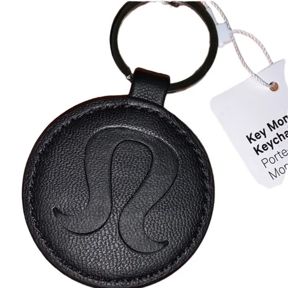 ❤️ Lululemon Athletica Key Moments Keychain *Mini NWT